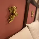 Tias Shelale Hotel