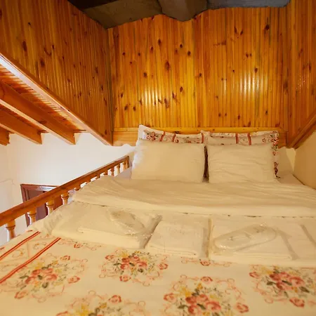 Tias Shelale Ξενοδοχείο *