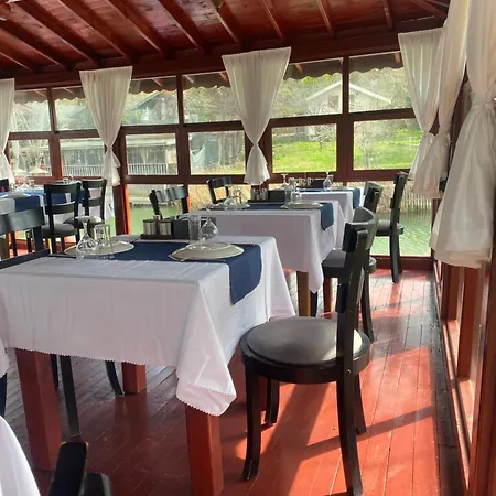 Tias Shelale Hotel