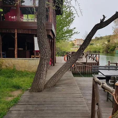 Ξενοδοχείο Tias Shelale