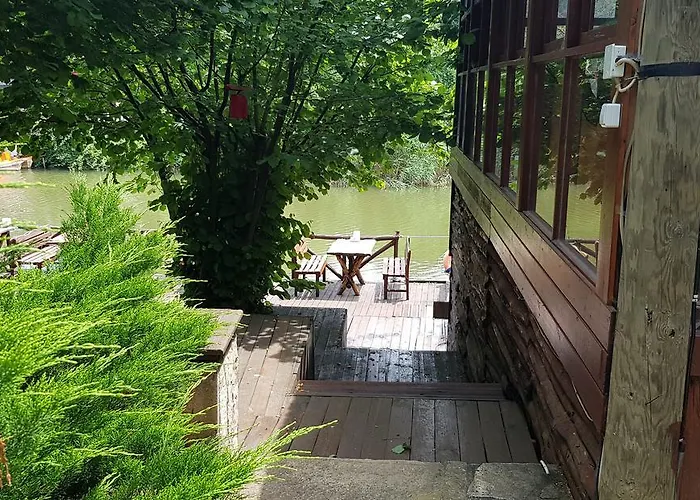 Tias Shelale Hotel Ağva